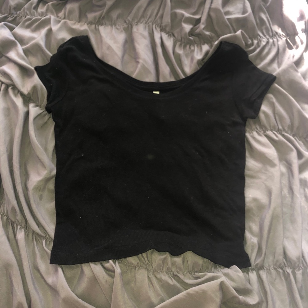 ✨2 for $18✨ aeropostale black crop top!